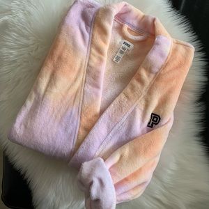 Vs Pink – Cozy Robe